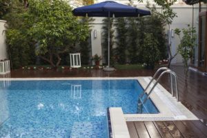 Before diving into the pool construction process, take the time to research reputable pool builders in your area. Begin by seeking recommendations from friends, family, or neighbors who have recently undertaken similar projects.